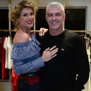 Ana Hickmann e Alexandre Corrêa, seu marido, já fizeram piadas sobre as dimensões da casa da família