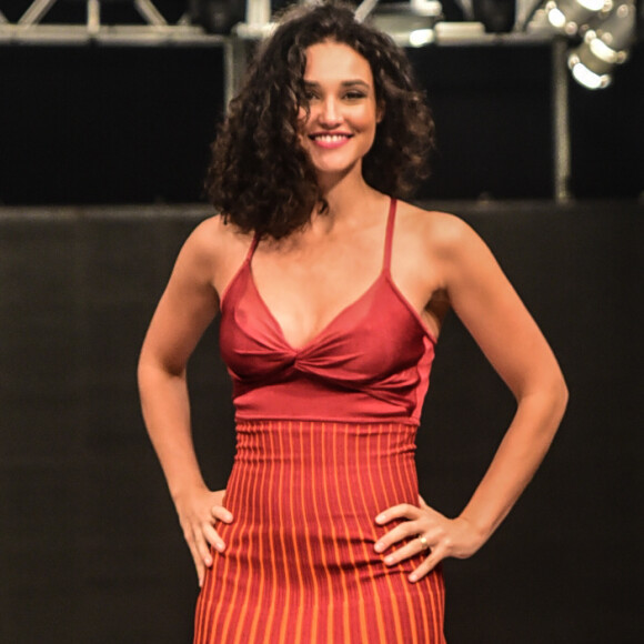 Débora Nascimento abandona dieta radical ao descobrir gravidez de sua primeira filha, Bella, fruto de seu casamento com José Loreto