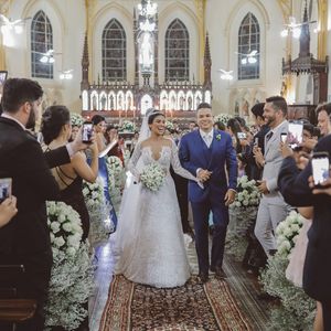 Ex-BBB Munik Nunes oficializou sua relação com o empresário Anderson Felício