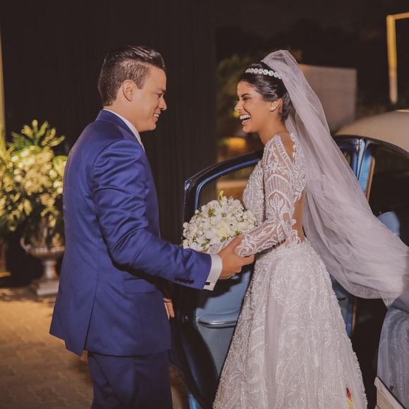 Ex-BBB Munik Nunes e o empresário Anderson Felício se casaram em uma cerimônia luxuosa em Fortaleza