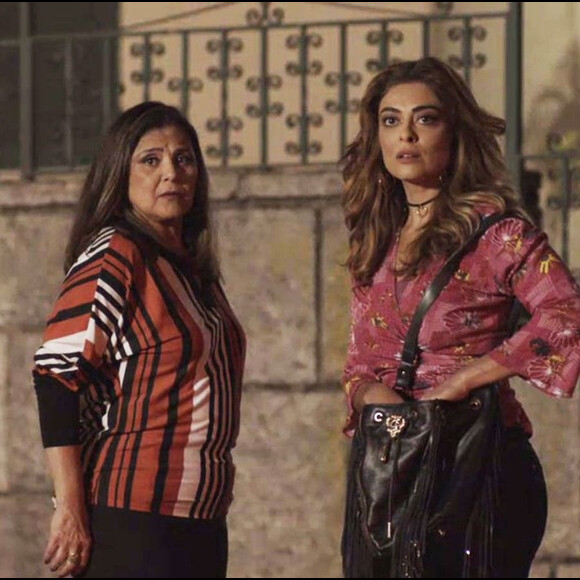 Após uma passagem de tempo, Bibi (Juliana Paes) é libertada e chega em casa com a mãe, no último capítulo da novela 'A Força do Querer'