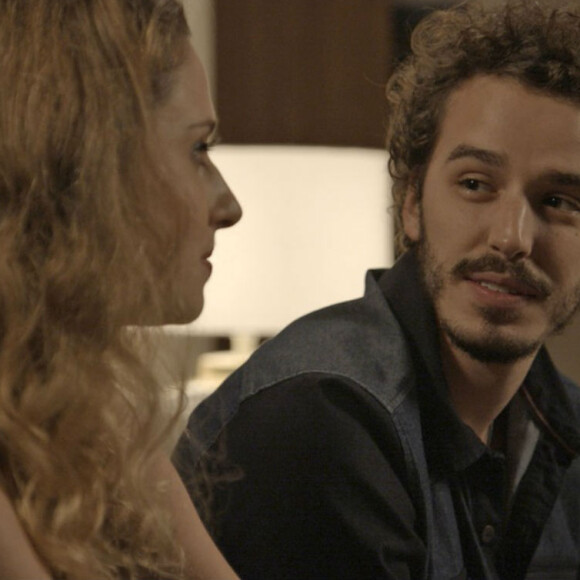 Grávido de Cláudio (Gabriel Stauffer), Ivan (Carol Duarte) perderá o bebê na novela 'A Força do Querer'