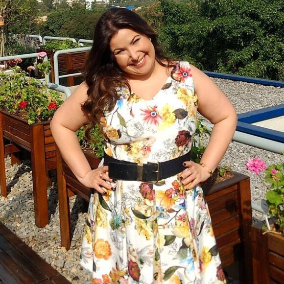 'Eu mesma acho horroroso calçola bege, mas ela é uma mal necessário', afirmou a atriz Mariana Xavier