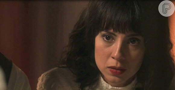 Lucinda (Andreia Horta) vai tentar beijar Inácio (Bruno Cabrerizo), na novela 'Tempo de Amar'