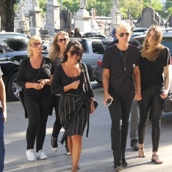 'E aí vem acompanhada de quem? Meu Deus do Céu!', afirmou Fernanda Souza ao ver Xuxa com Sasha