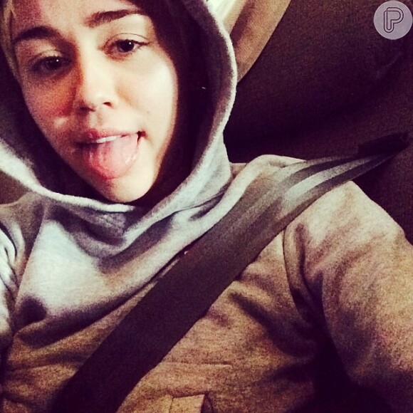 Miley Cyrus já se recuperou da recaída que teve da forte reação alérgia a antibióticos