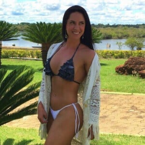 Graciele Lacerda é dona de um corpo escultural, conquistado com dieta e treinos