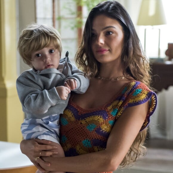 Ritinha (Isis Valverde) consegue o direito de passar um fim de semana com Ruyzinho (Lorenzo Souza), e Ruy (Fiuk) fica aflito, com medo de ela fugir com o menino, na novela 'A Força do Querer'