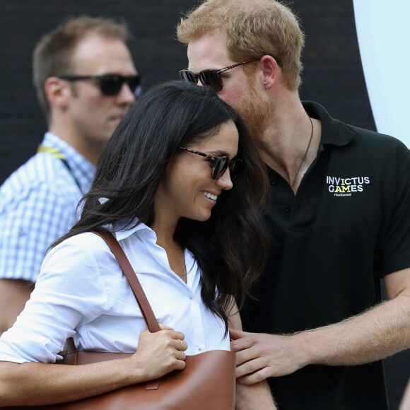 Príncipe Harry já teria pedido Meghan Markle em casamento, mas estaria guardado a notícia em sigilo