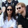 Uma fonte revelou que Príncipe Harry está planejando um ensaio fotógrafico para anunciar o noivado