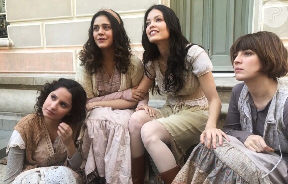 Maria Vitória (Vitória Strada) então vai atrás de Helena (Jessika Alves), Felícia (Amanda de Godoi) e Natália (Giulia Gayoso), que estarão no bordel, na novela 'Tempo de Amar'
