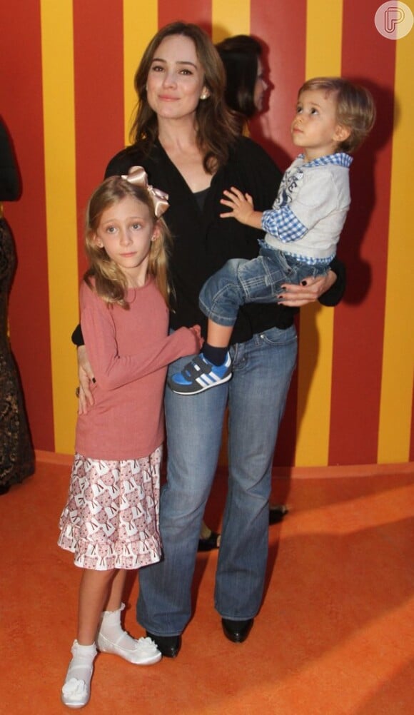 Gabriela Duarte é mãe de Manuela, de 7 anos, e Frederico, de 2. Ambos são fruto do casamento da atriz com o fotógrafo Jairo Goldflus