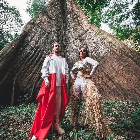 'Is That For Me' foi lançado na mansão de Anitta, Zona Oeste do Rio de Janeiro, na madrugada desta sexta-feira, 13 de outubro de 2017