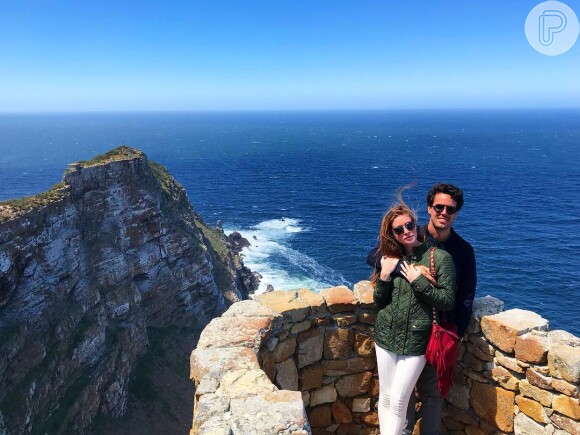 Marina Ruy Barbosa e o marido, Xandinho Negrão, estão na Cidade do Cabo para curtir a segunda parte da lua de mel