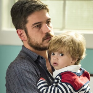 Marco Pigossi sugeriu um fim alternativo para Zeca: 'Quem sabe ele não termina sozinho criando o filho Ruyzinho, repetindo a história dele com o pai?'