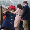 A duquesa de Cambridge requebrou com o urso Paddington nesta segunda-feira, dia 16 de outubro de 2017