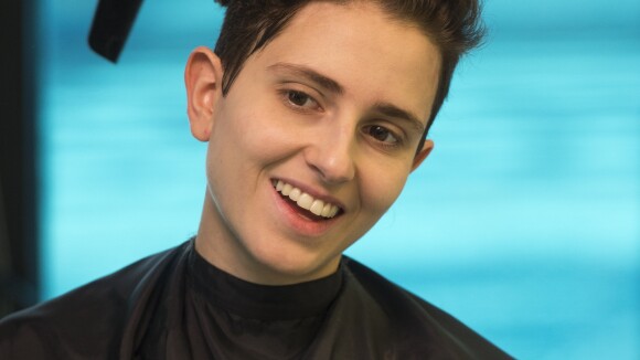 Carol Duarte elege cena de Ivan cortando cabelo como favorita: 'Saí feliz'