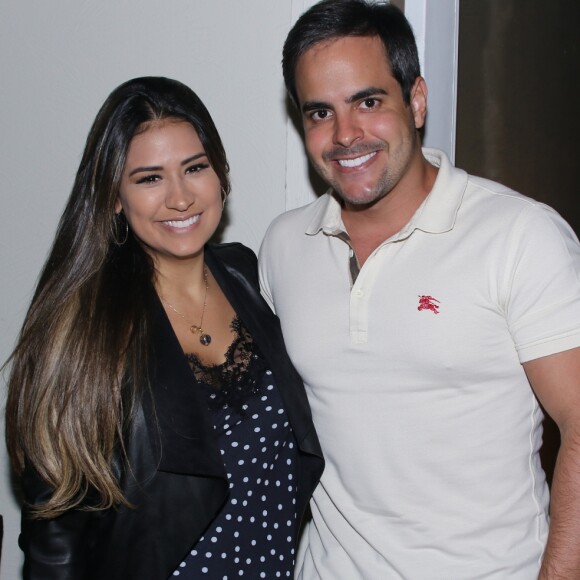 Simone, dupla de Simaria, explicou como concilia a carreira e o casamento com o piloto Kaká Diniz