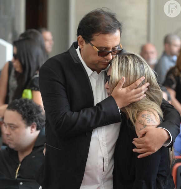 Namorada de Marcelo Rezende, Luciana Lacerda teve apoio de Geraldo Luis após morte do jornalista