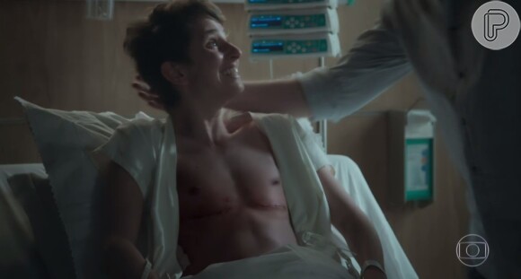 No capítulo final de 'A Força do Querer', Ivan (Carol Duarte) celebrou a mastectomia bem sucedida