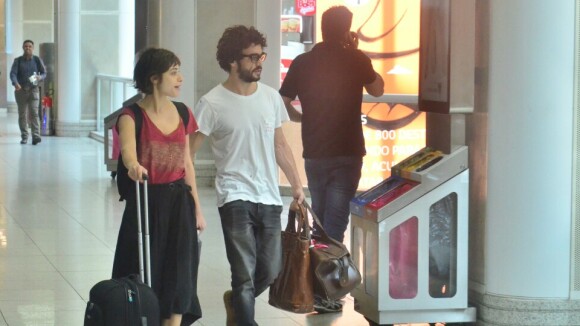 Caio Blat e Luisa Arraes são vistos em aeroporto após rumores de namoro. Fotos!