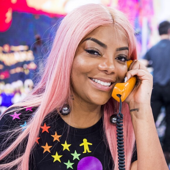 Vinicius D'Black cantou sucesso 'Bom', da funkeira Ludmilla, no 4° dia de audições às cegas do 'The Voice Brasil'