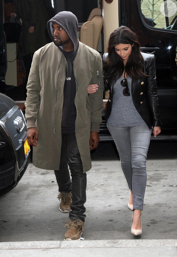 Kim Kardashian e Kanye West já estão casados no cartório