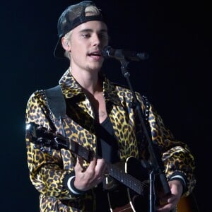 Justin Bieber chegou a ser comparado com MC Guimê nas redes sociais