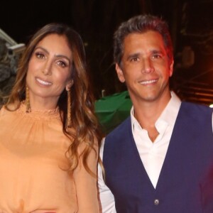 Márcio Garcia levou a mulher, Andrea Santa Rosa, à festa de casamento de Michelle Alves e Guy Oseary