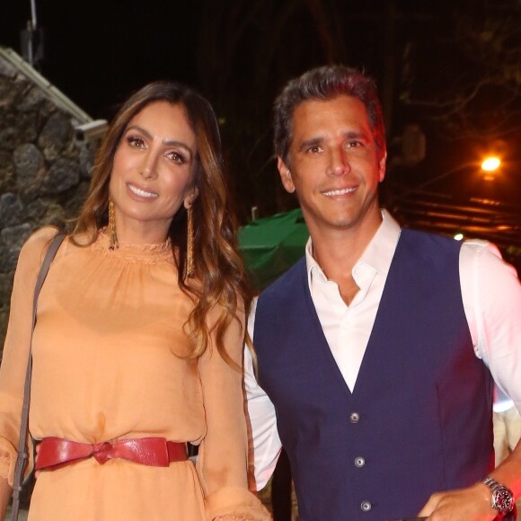Márcio Garcia levou a mulher, Andrea Santa Rosa, à festa de casamento de Michelle Alves e Guy Oseary