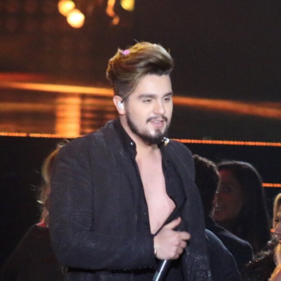 Luan Santana ganhou dois troféus no Prêmio Multishow: Melhor Cantor e Melhor Clipe, por 'Acordando o Prédio'