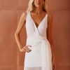 Juliana Paes usou vestido branco da coleção Fabulous Agilitá