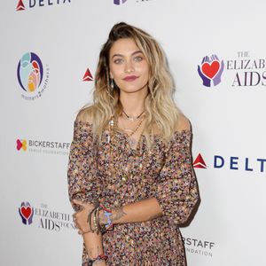 'Obrigada por tudo. Você é uma bênção na minha vida e não sei onde eu estaria se não tivesse você', disse Paris Jackson no Instagram