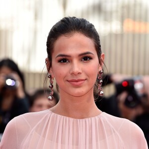 Bruna Marquezine lembrou ter sofrido bullying na escola: 'Sofri muito'