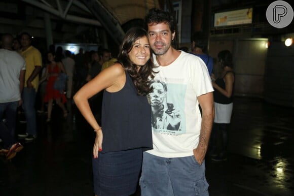 O casal Joana Jabace e Bruno Mazzeo assistiu junto ao show de Gal