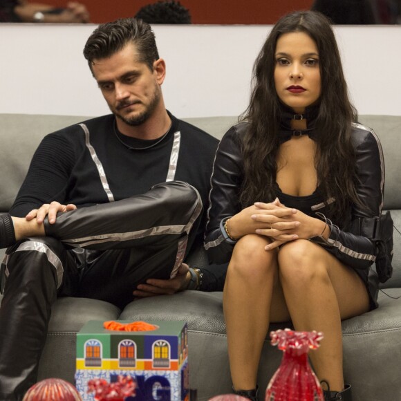 Marcos Härter e Emilly Araújo formaram um casal conturbado no 'BBB17'