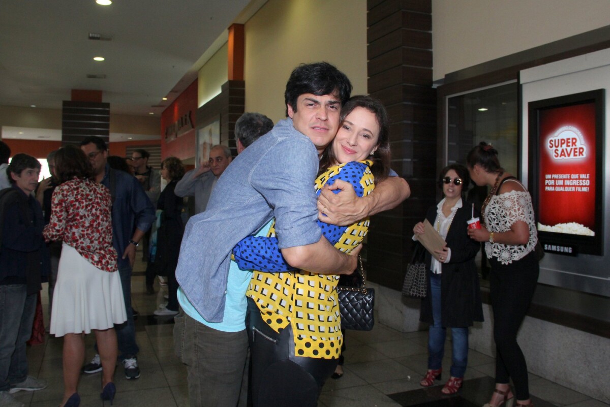 Foto: Mateus Solano é casado desde 2011 com a atriz Paula Braun e os dois  são pais de Flora e Benjamin - Purepeople