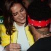 Bruna Marquezine e Neymar foram vistos em clima romântico no casamento de Marina Ruy Barbosa, em outubro