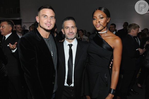 Naomi Campbell encontrou ainda com Charly Defrancesco e Marc Jacobs no Prêmio Inovadores 2017, promovido pelo Wall Street Journal, no MOMA, em Nova York, na noite desta quarta-feira 1º de novembro de 2017