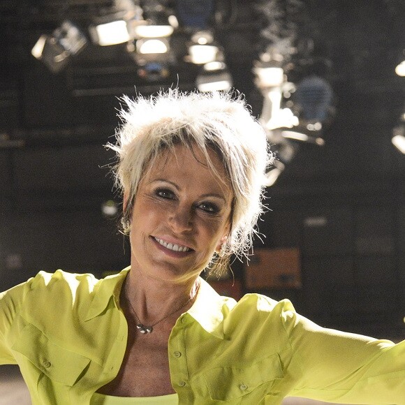 Ana Maria Braga acrescentou sobre abelha no seu cabelo no 'Mais Você': 'Só faz coceguinhas'