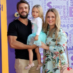 Casada com Rafael Cardoso, Mariana Bridi está grávida pela segunda vez