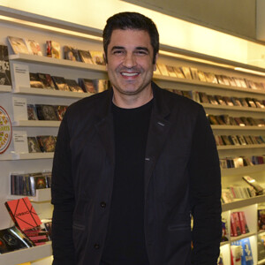 Eliana o noivo, Adriano Ricco, e mais famosos prestigiam noite de autógrafos do livro 'Biografia da Televisão Brasileira' de Flavio Ricco e José Armando Vanucci, no shopping Iguatemi, em São Paulo, na noite desta terça-feira, 7 de novembro de 2017