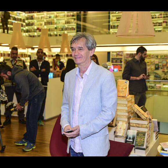 Eliana o noivo, Adriano Ricco, e mais famosos prestigiam noite de autógrafos do livro 'Biografia da Televisão Brasileira' de Flavio Ricco e José Armando Vanucci, no shopping Iguatemi, em São Paulo, na noite desta terça-feira, 7 de novembro de 2017