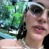 Bruna Marquezine conta onde passará réveillon e disputa look de festa com Giovanna Ewbank