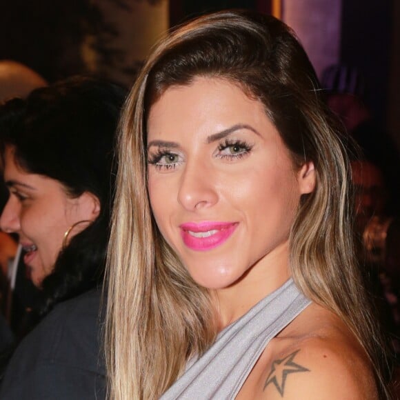 Ana Paula Minerato admitiu que teve momento íntimo com Marcos Härter em 'A Fazenda 9'