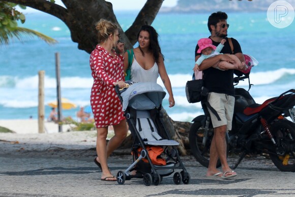 Yanna Lavigne e Bruno Gissoni são pais da pequena Madalena, de 5 meses