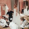 Marina Ruy Barbosa relembrou a prova de seu vestido de noiva, confeccionado pela grife Dolce e Gabbana