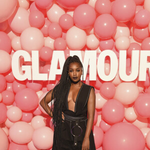 Iza esbanjou estilo no evento da revista 'Glamour'