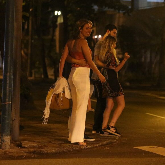 William Bonner e Natasha Dantas estavam acompanhados por Vinícius e sua namorada