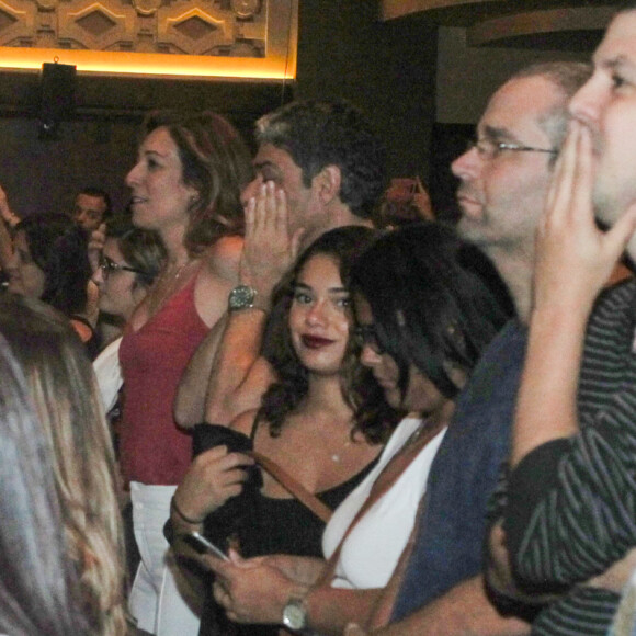 William Bonner e Natasha Dantas se emocionaram com o espetáculo